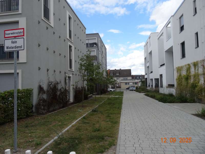 Bild 10: Durchgang zur umgebenden Wohngebieten